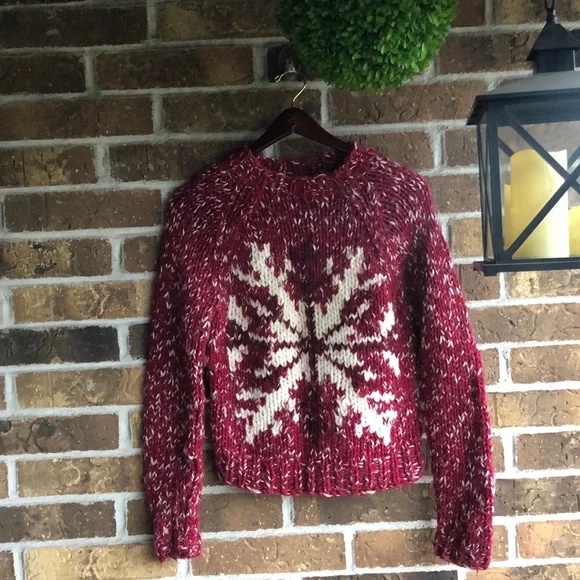 Vintage Y2K EXPRESS Hand Knit Wool & Alpaca Snowflake Sweater - Picture 2 of 7